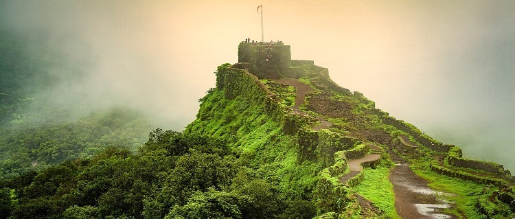 pratapgad fort